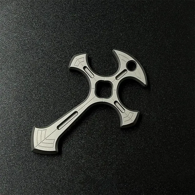 Collana con croce multifunzione in lega di zinco EDC per esterni con catena Strumenti con ciondolo tattico Regalo creativo da uomo