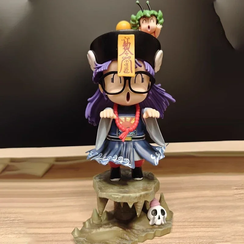 24cm Arale Anime Figure Arale Figurine IQ Doctor Arale Cute Pvc Statue Collectible Model Toys Doll Desk Decor Birthday Gifts