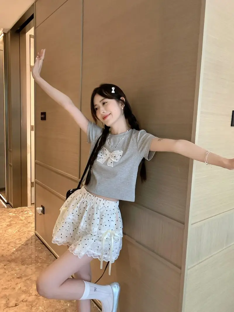 여성을위한 달콤한 양복 활 수 놓은 앞 어깨 반팔 티셔츠 여름 흰색 레이스 폴카 도트 케이크 스커트 투피스 세트