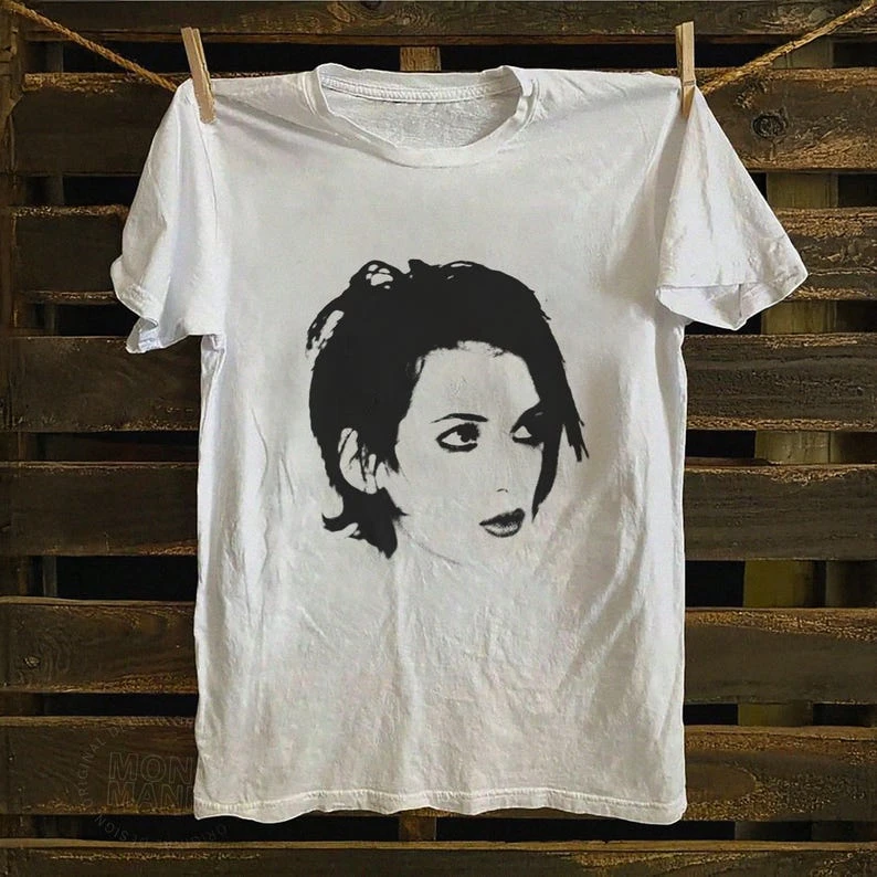 Winona Lydia Deetz Beetle T-shirt Horror Goth Grunge 90s Vintage Gothic Halloween Tee Clothing Women T-shirts Goth Emo Tops