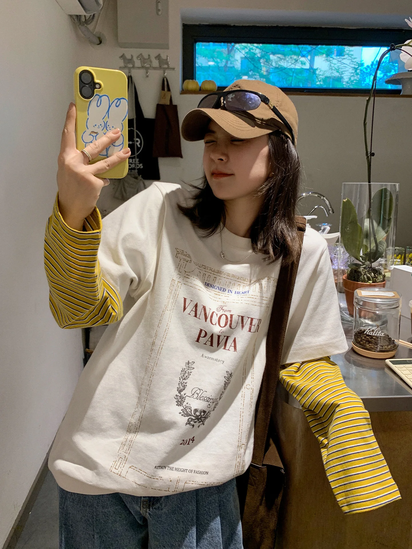 

Faionable Long Sve T-irt Women's Base Layer Top Casual Loose Fit Pure Cotton Retro Rong Design by Libeelin