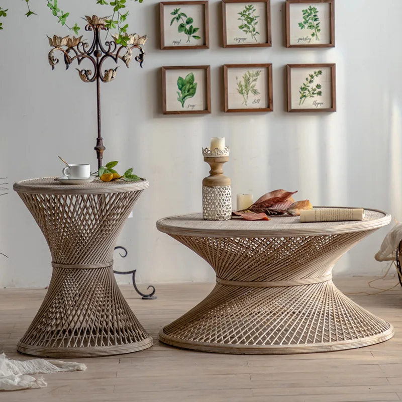 

Nostalgic B & B hotel living room rattan size coffee table, balcony bamboo rattan round table literary reception tea table