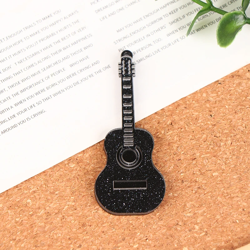 

1/12 Dollhouse Guitar Model Dollhouse Simulation Musical Instrument Toy Dolls House Decor Accessories