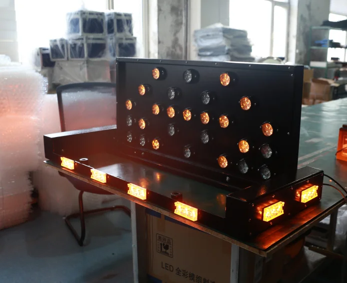 Traffic Amber Warning Light Dicrectional Sign Safety Construction Car Mounted Arrow Board