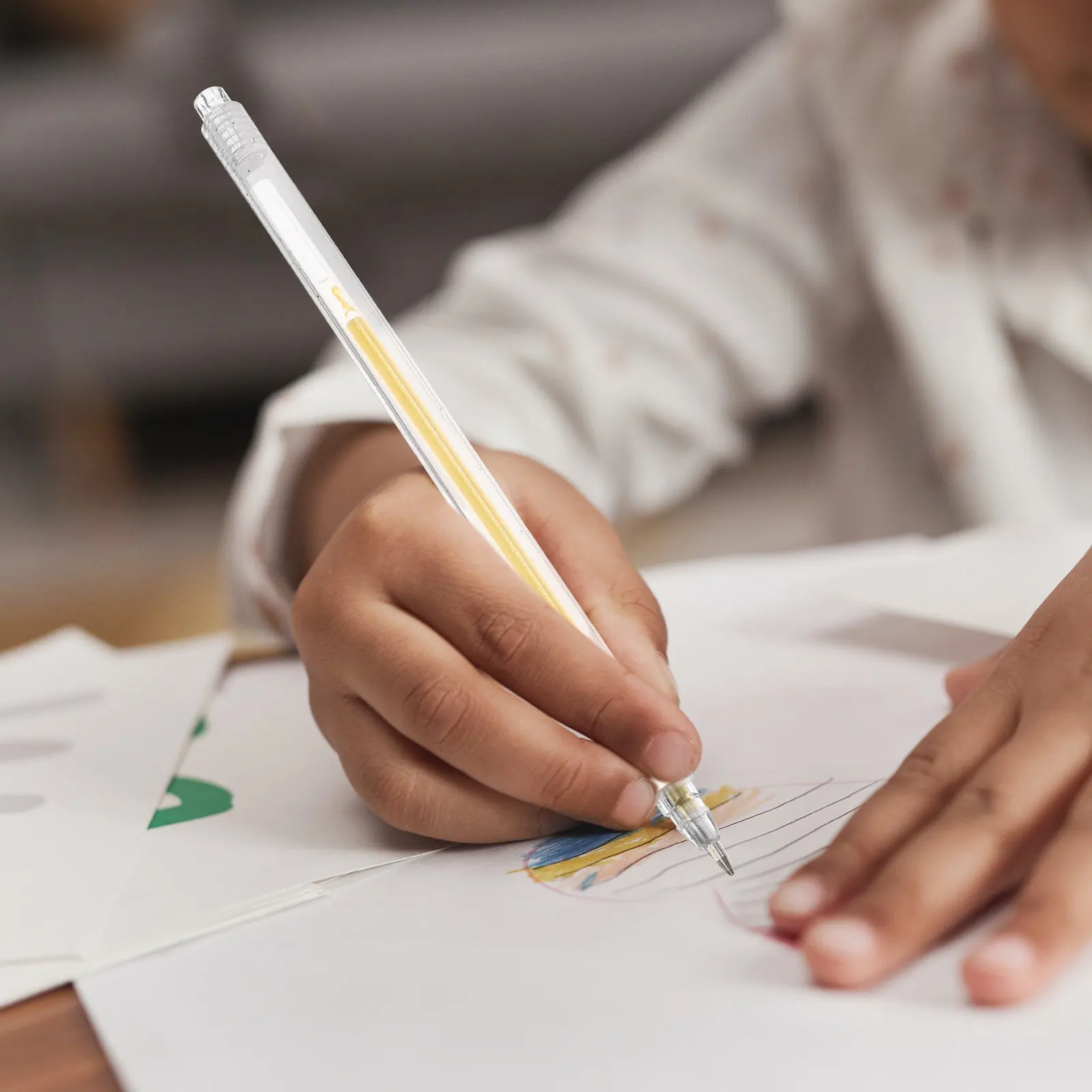 

12Pcs Decorative Pen Refills Glitter Gel Ink Refills Plastic Refill Replacements for Study Work Gift Bright Colorful Stationery