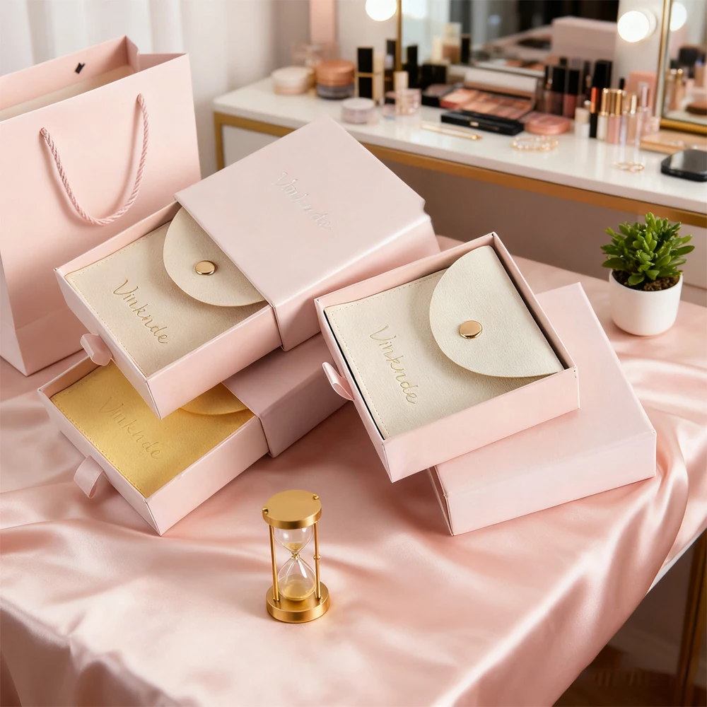 

Коробка 7x7x1,7 см, тонкий ящик из крафт-бумаги, коробка для упаковки ювелирных изделий, сумка из микрофибры на кнопках, поздравительная открытка, ожерелье, браслет, чехол