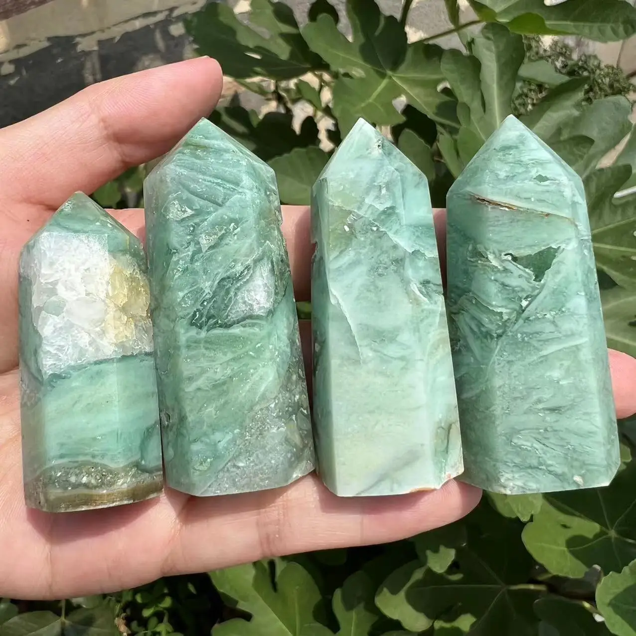 

4pcs Rare natural crystal Crystal stone cold point crystal point natural crystal reiki healing 180-200g/4pcs