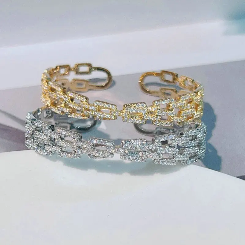 

Bilincolor Fashion Chain Cross Open Bangel for Women