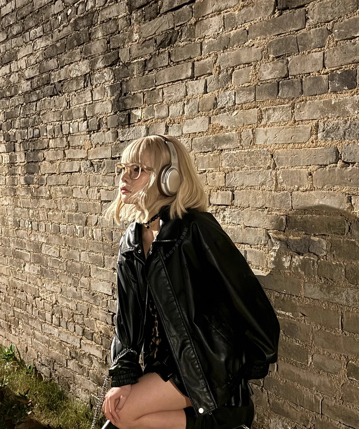 Fashion Versatile Long Sleeve Turn-down Collar Zipper Handsome Leather Jacket Temperament Girl Black High Waist Short Cake Skirt