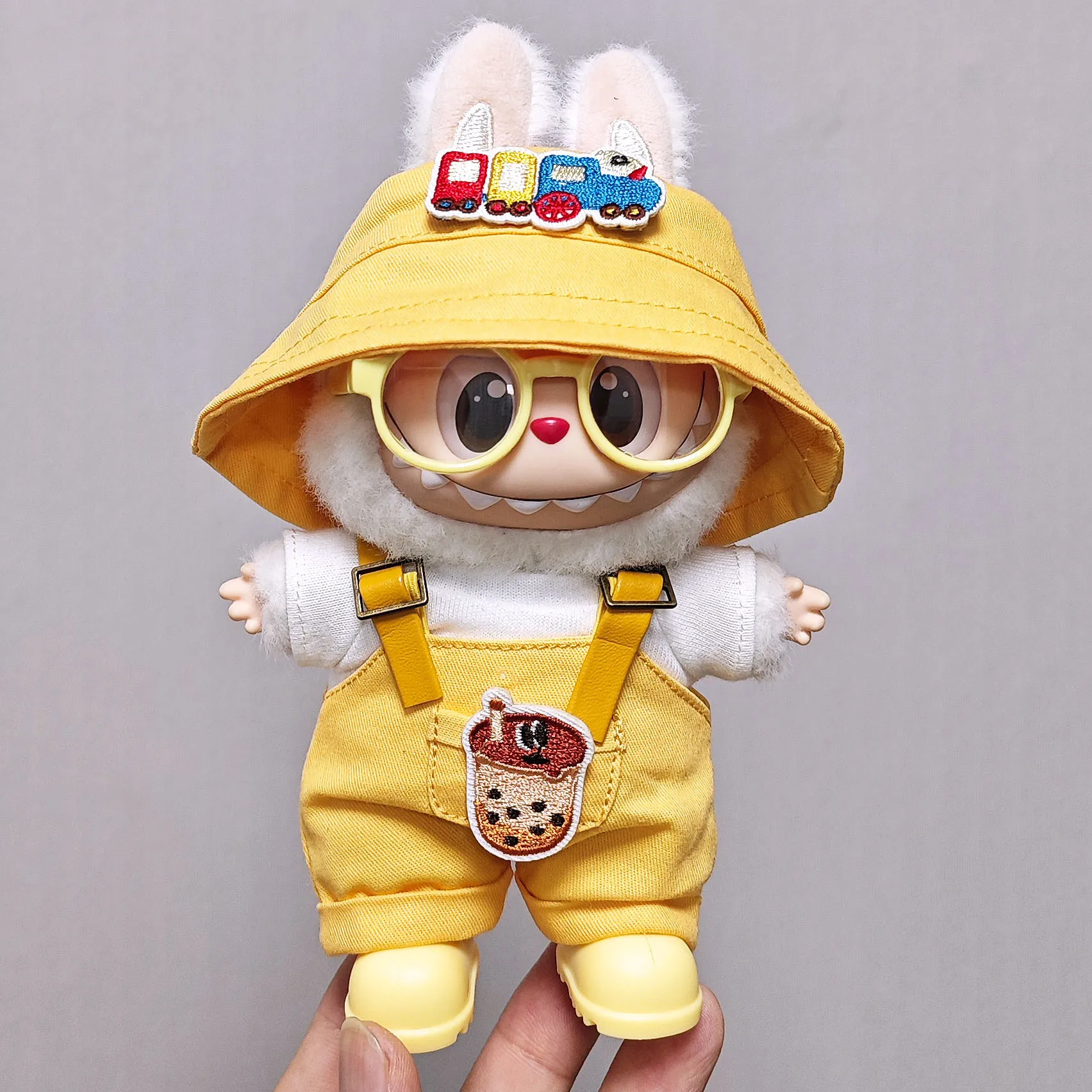

Bubble Tea Inspired Overalls Set with Cartoon Print Hat for Labubu 1st-3rd Gen Vinyl Doll Sweet Outfit Clothes for Labubu