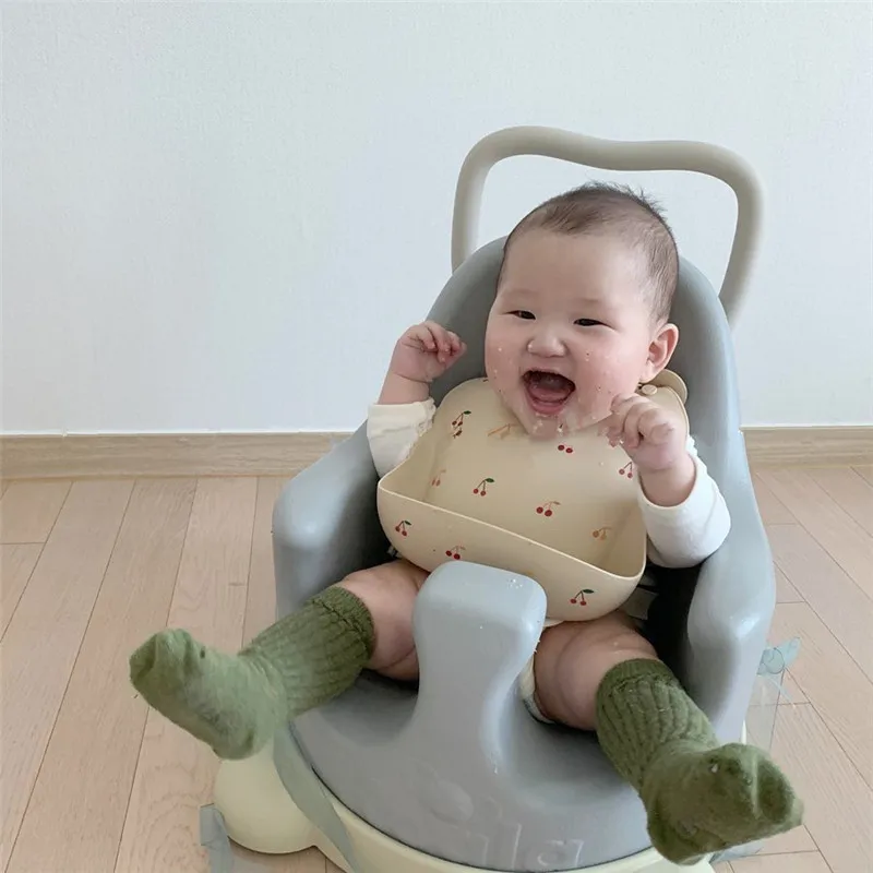 Korean INS Style Waterproof Soft Silicone Baby Bib Adjustable Anti Dirty Kid Feeding Bib with Food Catcher Pocket High Quality