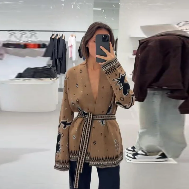 

Стильный женский вязаный кардиган с ретро-принтом, элегантный V-образный вырез, приталенный крой, с поясом, модный топ, новая осенняя уличная повседневная одежда для женщин ﻿