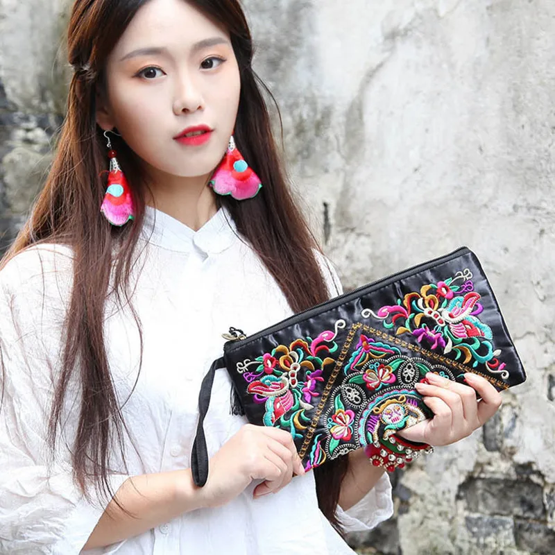 Women Ethnic Wallets National Retro Butterfly Flower Bags Handbag Coin Purse Embroidered Lady Clutch Tassel Small Flap Summer