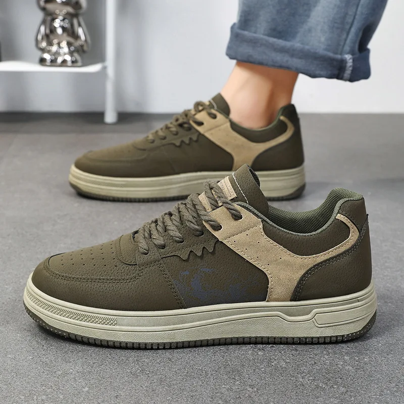 Scarpe da tavola da esterno per uomo scarpe bianche piccole traspiranti tendenza in stile coreano Sneakers Casual versatili Sneakers resistenti all'usura