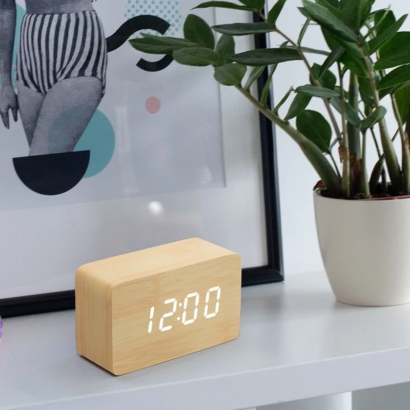 Popular creative alarm clock, wooden electronic gifts, retro wooden clock, cute silent bedroom clock