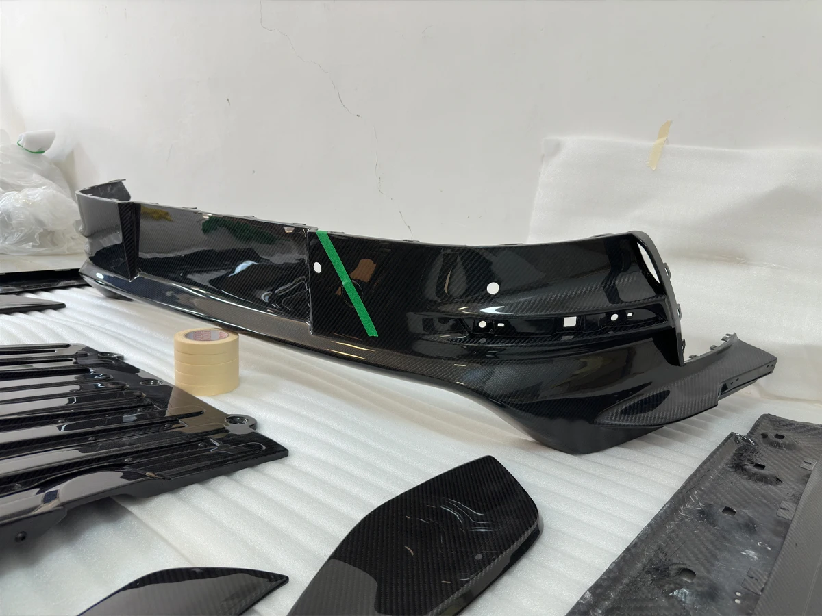 

New for 992 GT3 RS OEM Style Dry Carbon Fiber Rear Bumper Body Kit Upgrade Automotive Accessories