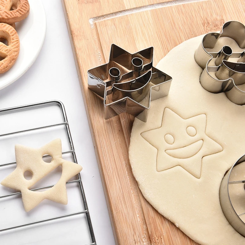 Stainless Steel Biscuit Cookie Cutter 3D Cake Decoration Baking Supplies Cake Plunger Cutter Funny Easter Smiley Gift M68E