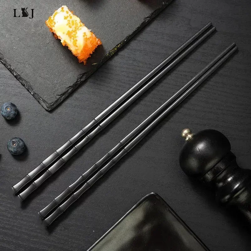 1 paar Zwarte Legering Chinese Eetstokjes Voedsel Sushi Sticks Herbruikbare Antislip Vaatwasmachinebestendig Bamboe Food Grade sushi Eetstokjes