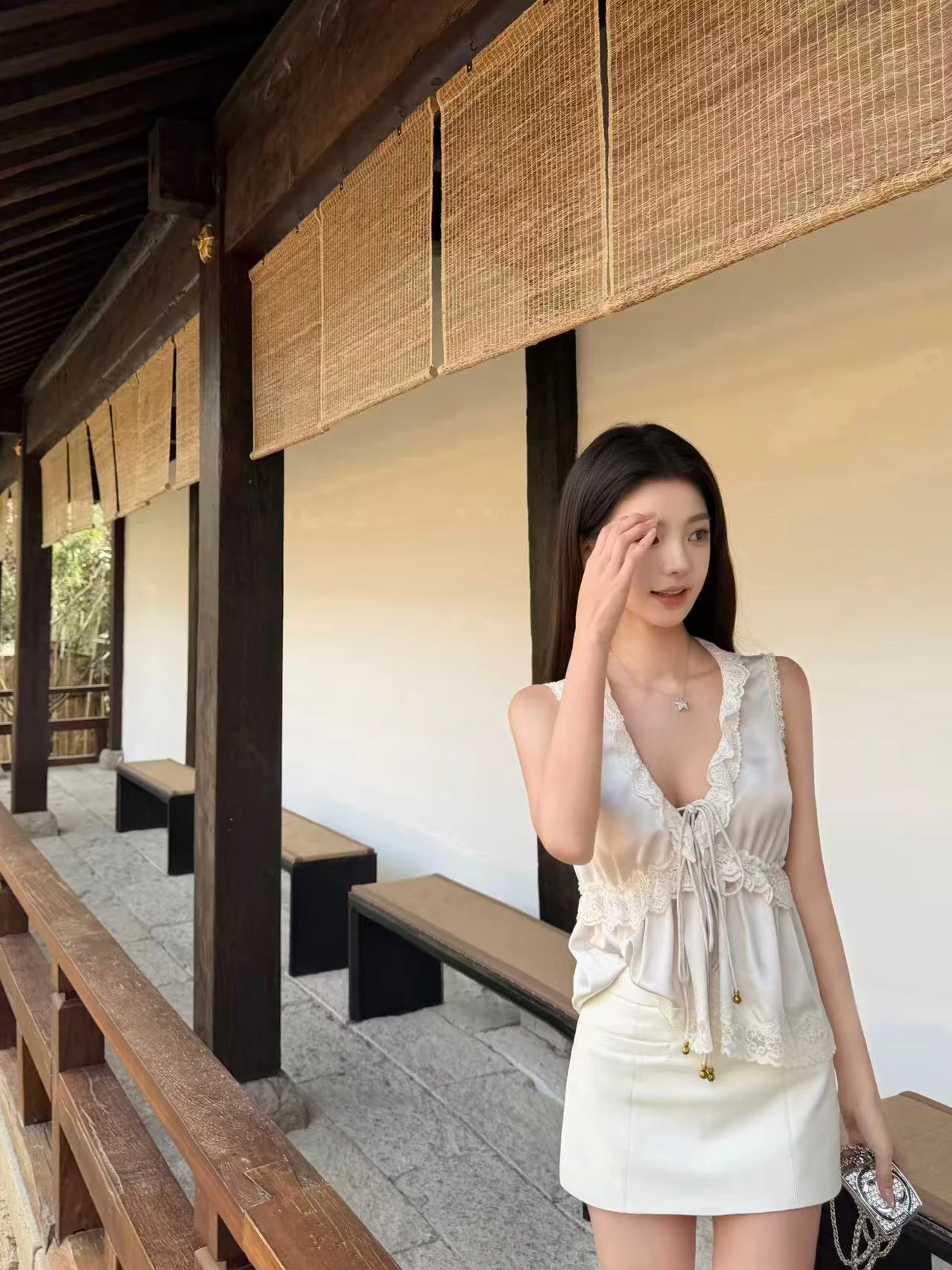 

Chicyou Простая юбка-шорты А-силуэта, три цвета, универсальные, высококачественные кожаные короткие юбка-шорты для женщин, повседневные, однотонные, с карманами и молнией