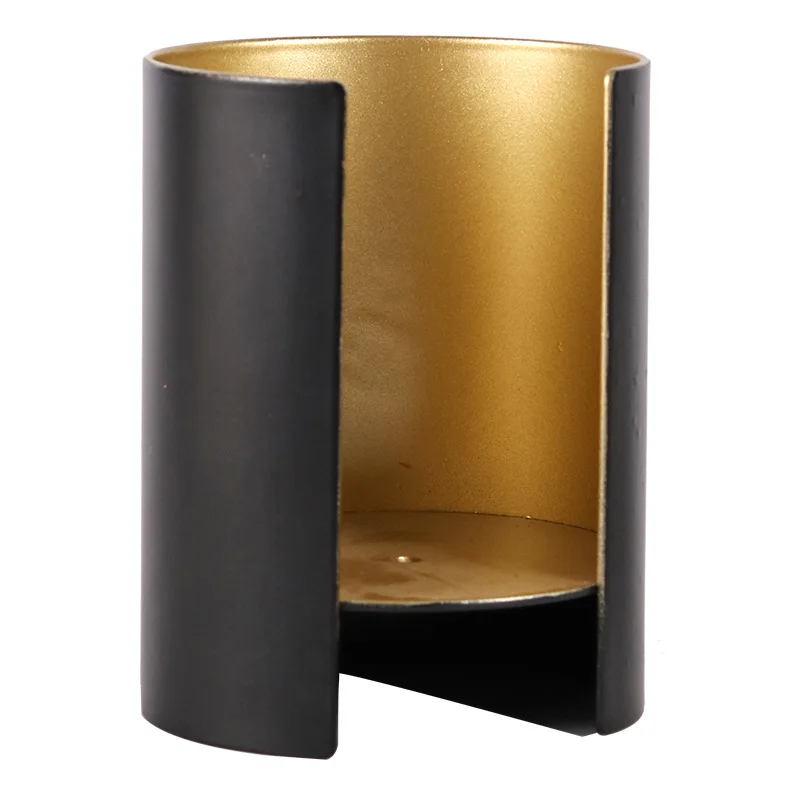 

Modern light luxury new Chinese ornaments study black gold semi-circular candle holder metal ornaments