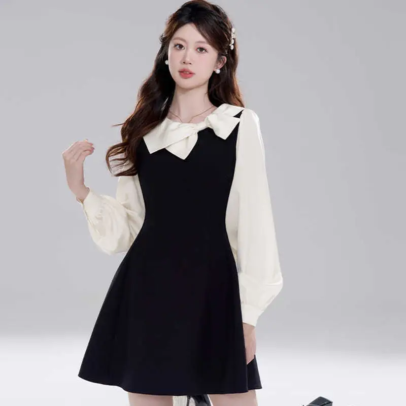 French Hepburn Style Fake Two Black Dresses for Autumn and Winter New Styles Wealthy Families Waist Cinching A-line Dresses