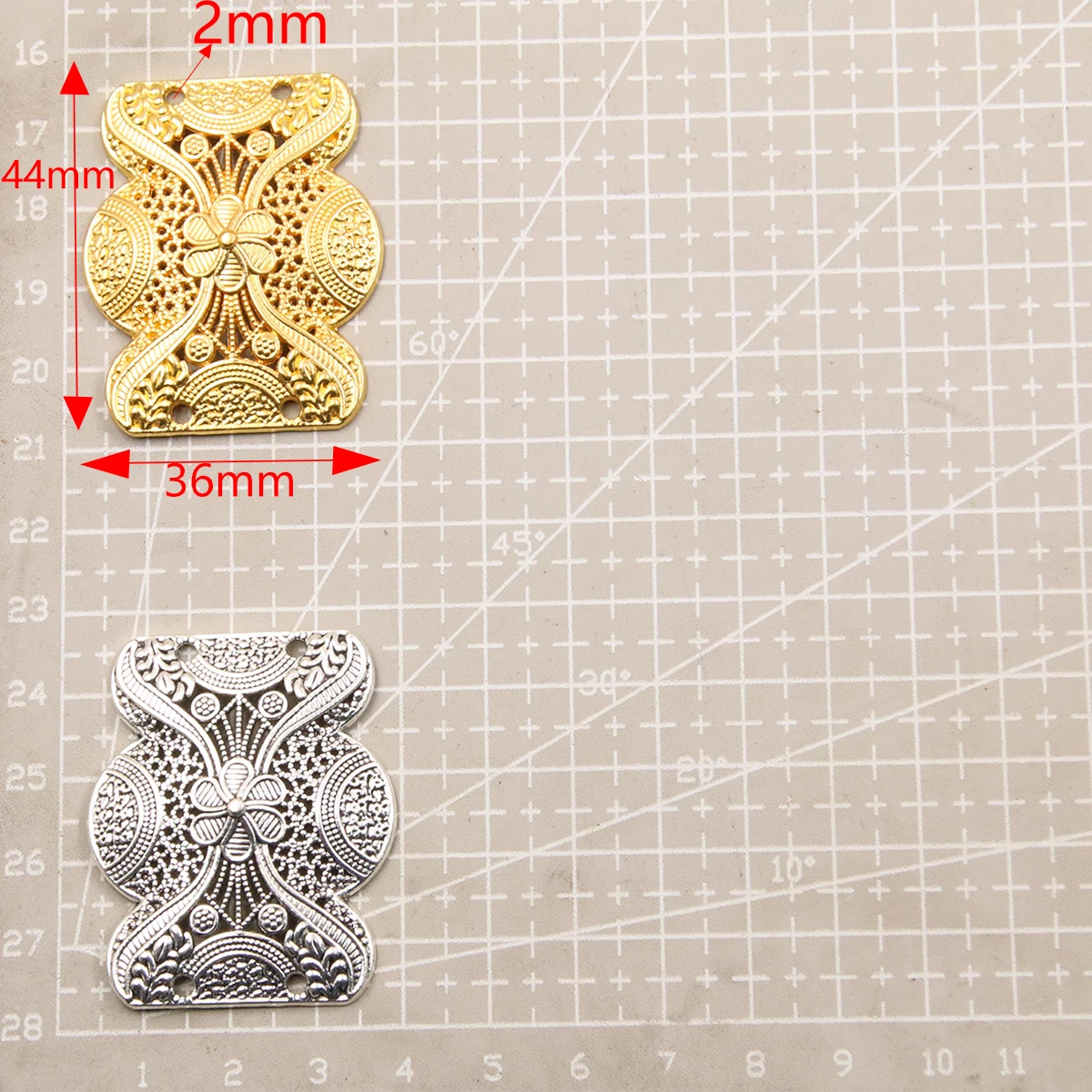 4PCS 36*44mm 2 Color Metal Alloy Hollow Irregular Charms Flower Porous Connector For Jewelry Making DIY Handmade Craft