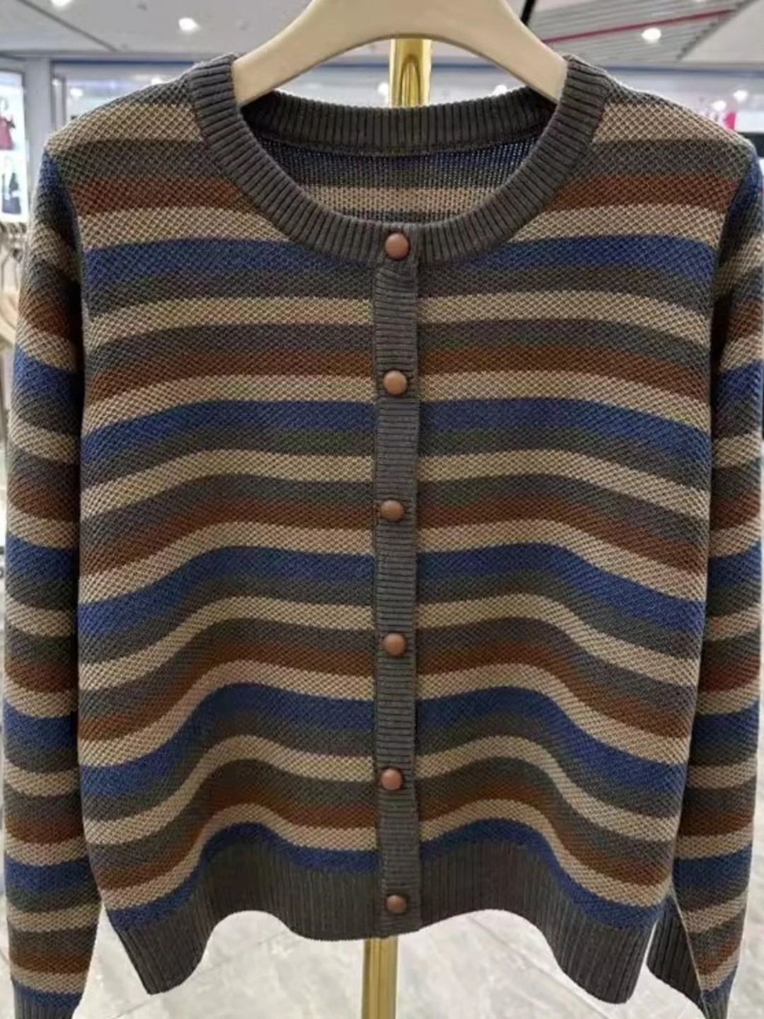 高級日本製スレプラスサイズヴィンテージストライプセーターレディースロングスリーブゆったりスリム効果年齢対策ニットトップ