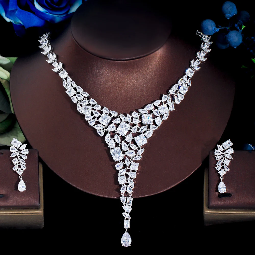 

ThreeGraces 2pcs Sparkling Cubic Zirconia Silver Color Luxury Bridal Wedding Jewelry Set for Women Party Dress Accessories TZ780