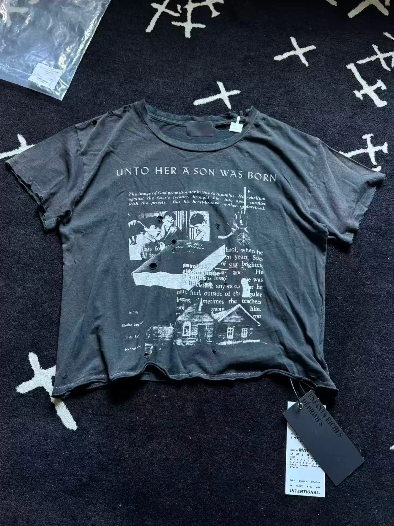 ER/D Tokyo Limited 26SS Bullet Hole Memories Washed Portrait Printing Slogan Ripped Short Sleeve T-Shirt