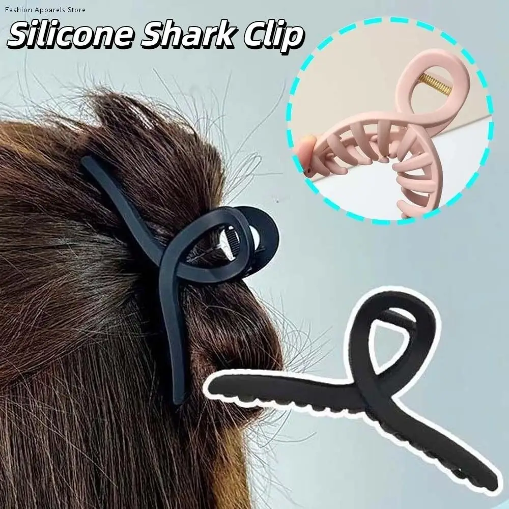 

Safe Silicone Shark Clip Korean Style Creative Elastic Plastic Hair Claw Simple Cross Straight Line Shaped Hair Claw Gifts