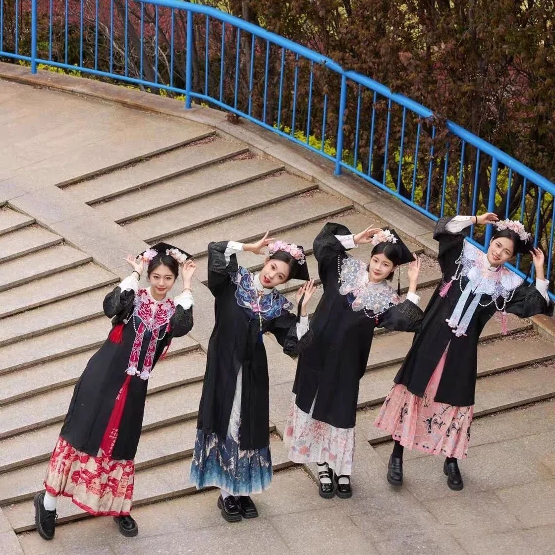 卒業ガウン-クラウドショルダー-男女兼用スタイル-新中国風-大型フォーマット写真撮影用-学術ローブ-漢服-フェイクカラー