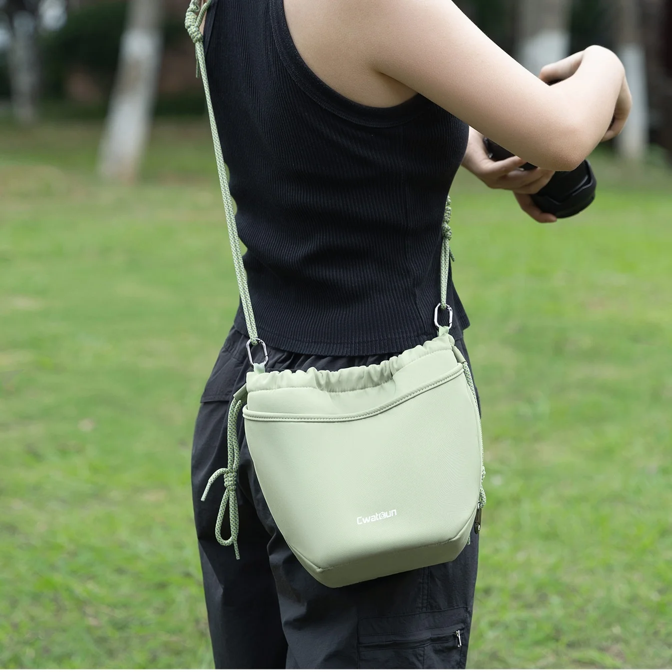Drawstring Bucket Camera Bag camera sling bag Waterproof Photography Crossbody Bag DSLR/SLR/Mirrorless Camera Shoulder Bag green