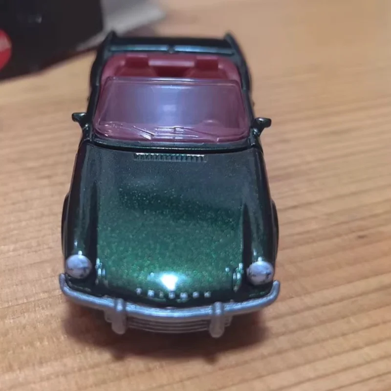 Match Box Moving Parts Series '69 Triumph Spitfire FWD28 Metal 1:64 Scale Diecast Mini Car Model Vehicle Collectible Toy Gift