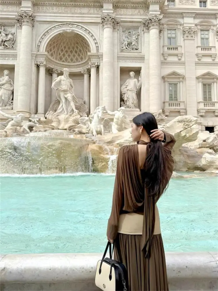 

Элегантный вязаный комплект из топа с открытой спиной и юбки средней длины, женская мода, весна-лето, новый стиль, V-образный вырез, длинный рукав