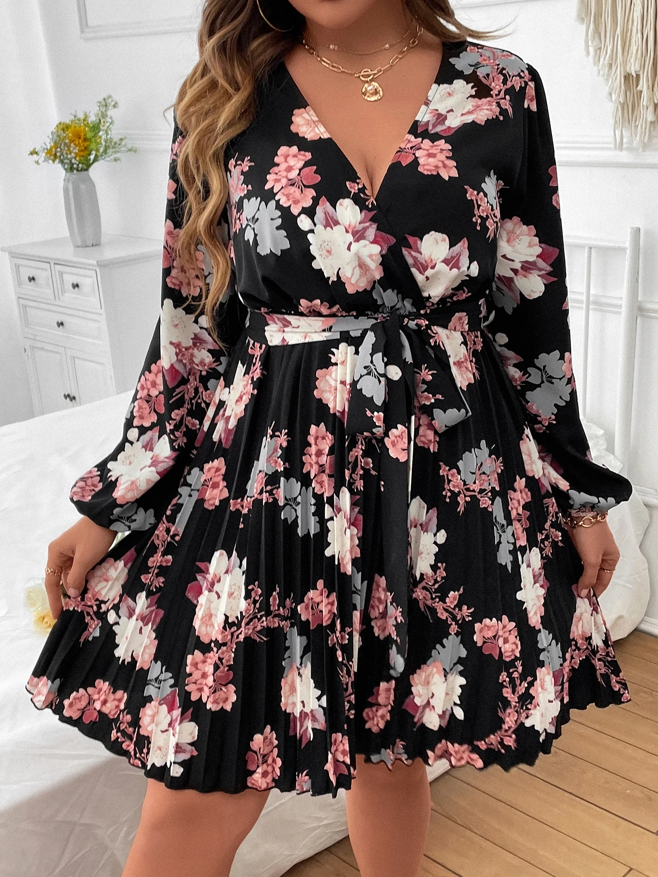 

Plus Size Fashion Elegant V-Neck A-Line Dress Women Casual Printed Dresses