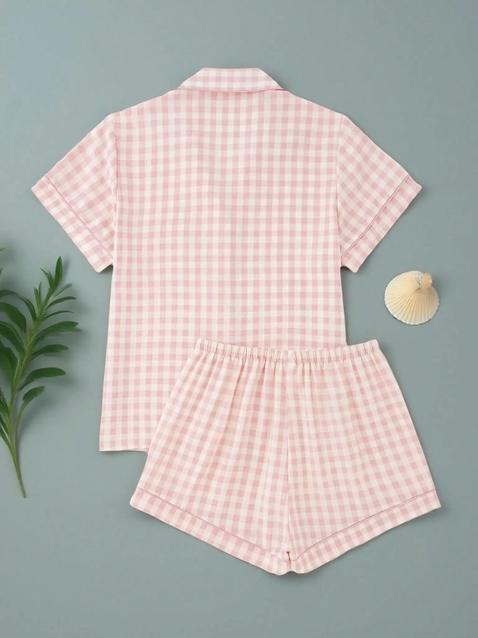 

Women Pajamas 2pcs/Set Women Short Sleeve Button Collar Top and Shorts Pajama Set Casual Loose Homewear with Plaid Print Pajamas