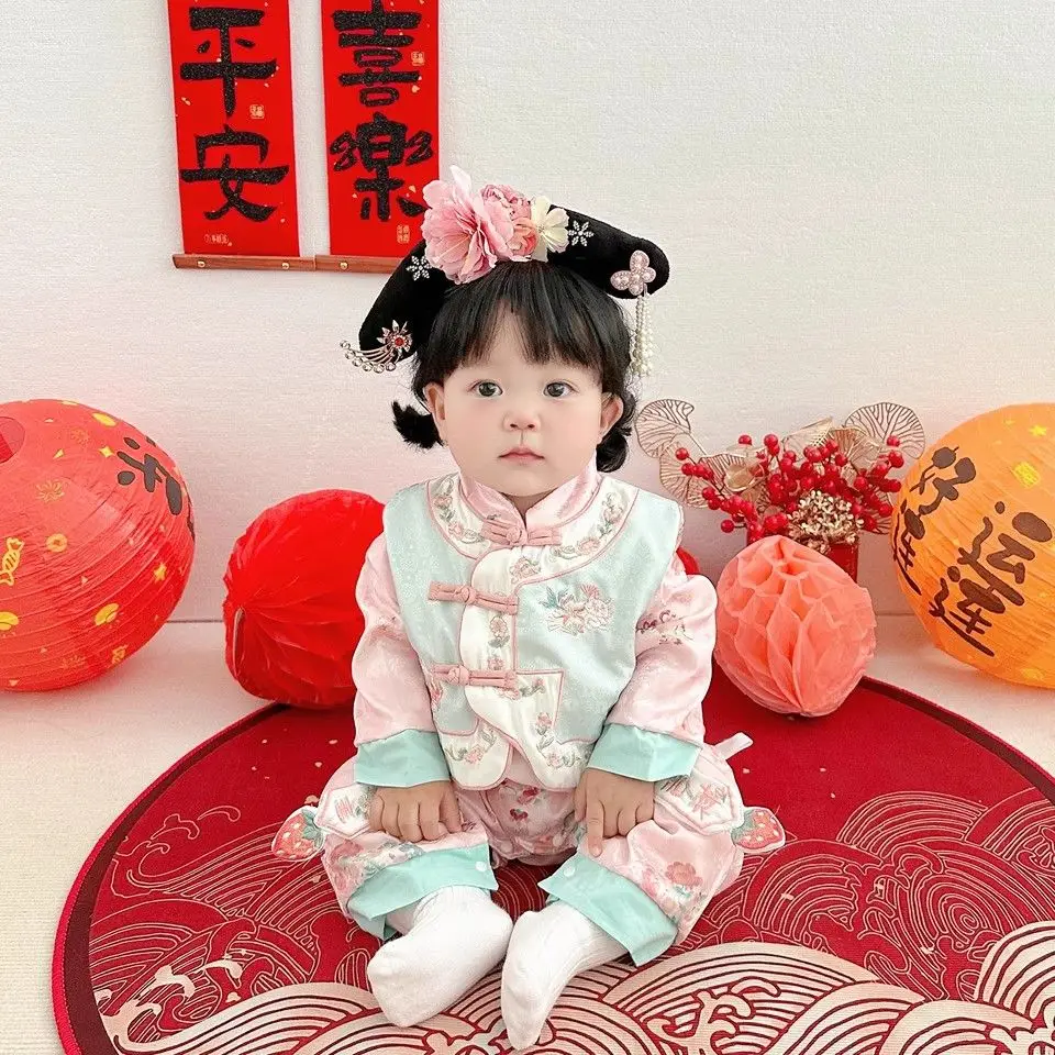 Baby girl spring and autumn one-year-old clothes baby full moon 100 days Chinese style onesie newborn Romper climbing clothes