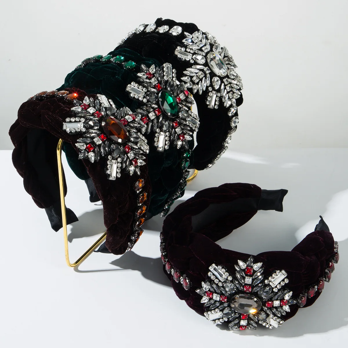 

Модная легкая роскошная повязка на голову с кристаллами и цветами, ручной работы, из фланели, с плетеным узлом, элегантный аксессуар для волос премиум-класса.