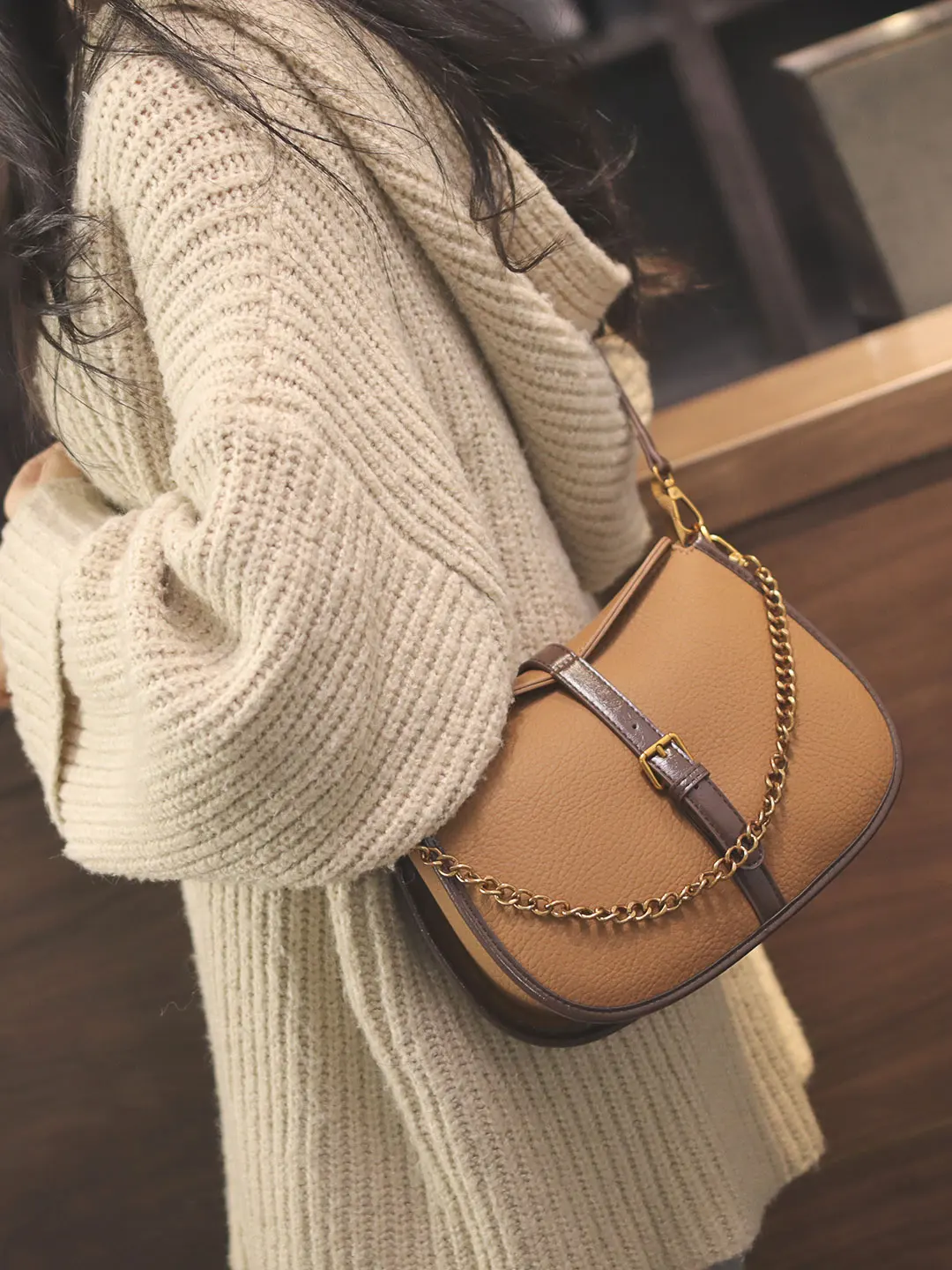 

Casual Commuter Women's Large Capaci oulder Crossbody Bag Luxury Chain Underarm Bag Sli Trendy Ele Winter New Arr...