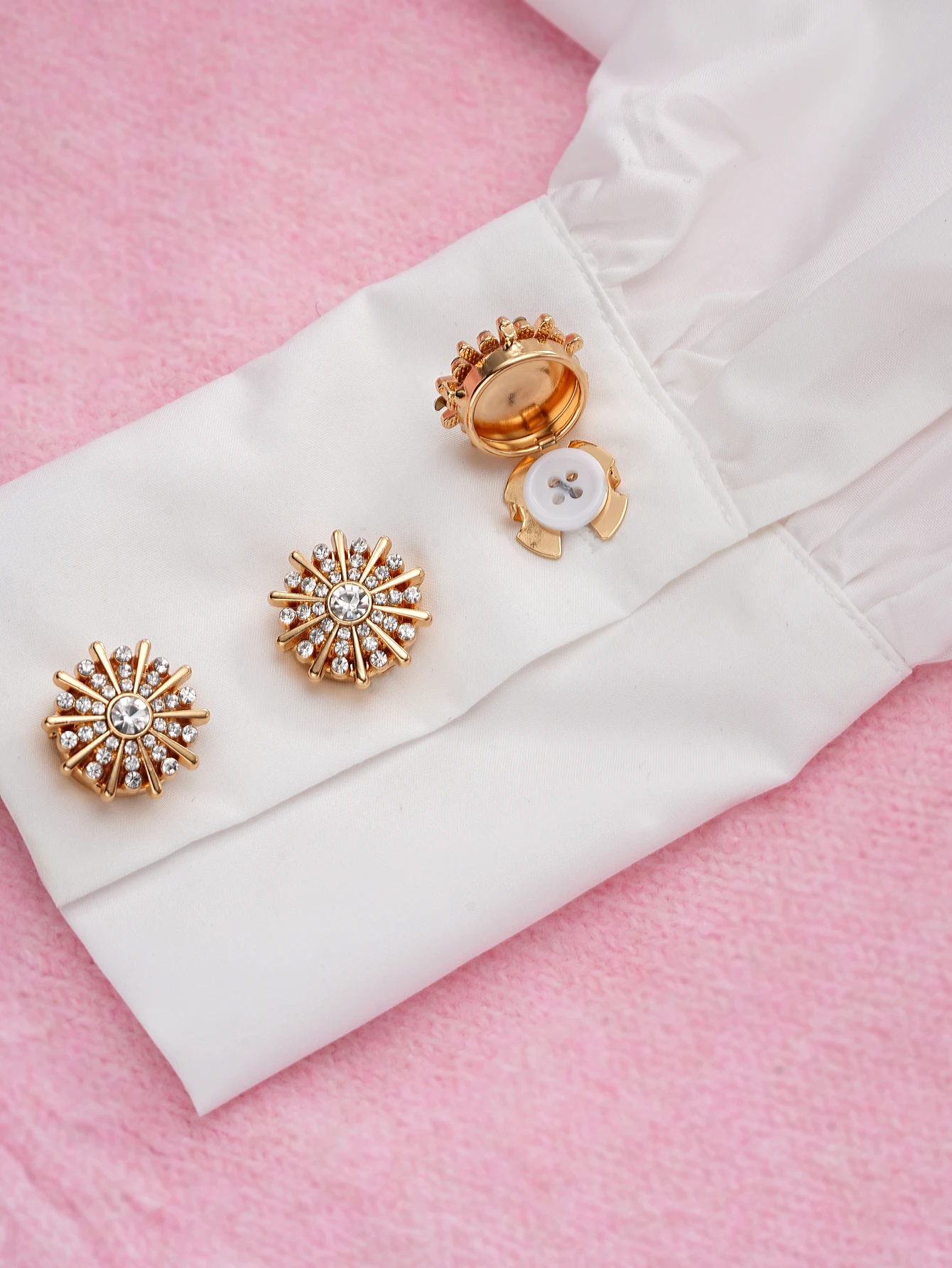1/2/4PCS Sunflower Rhinestone No-Sew Clip Button Cover Button Shirt Collar Embedded Diamond No-Nail Press Decorative Button