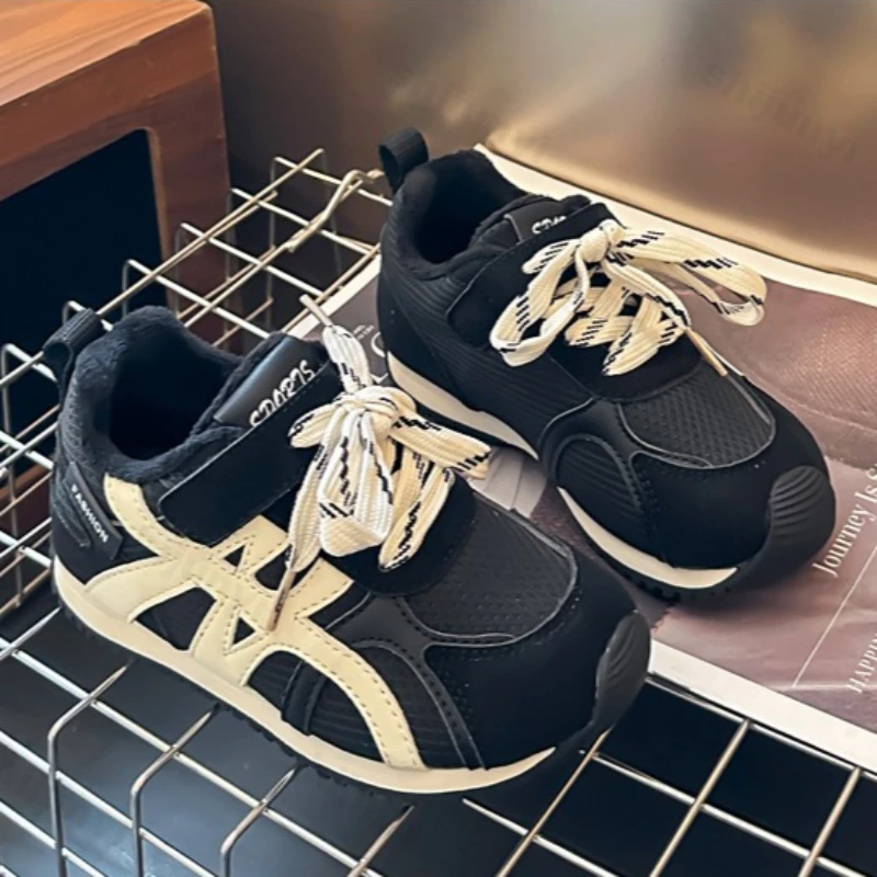 أحذية رياضية للأطفال 2025 شتاء جديد قطيفة دافئة نعل ناعم للأولاد حذاء كاجوال نعل ناعم خفيف الوزن مريح أحذية قطنية للفتيات #4