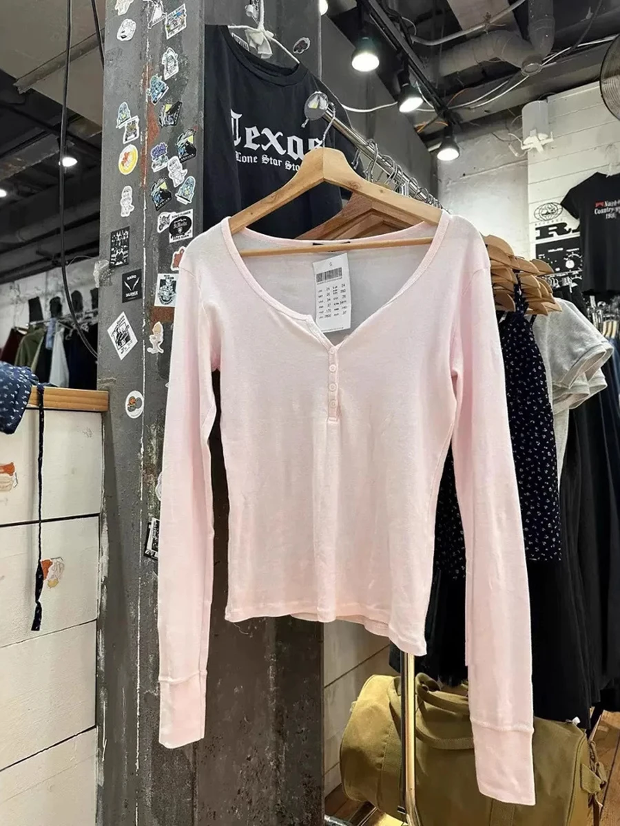 Camiseta de manga larga básica fina de color rosa claro para mujer, camisetas ajustadas de algodón con seis botones y cuello redondo, camisetas informales simples y dulces