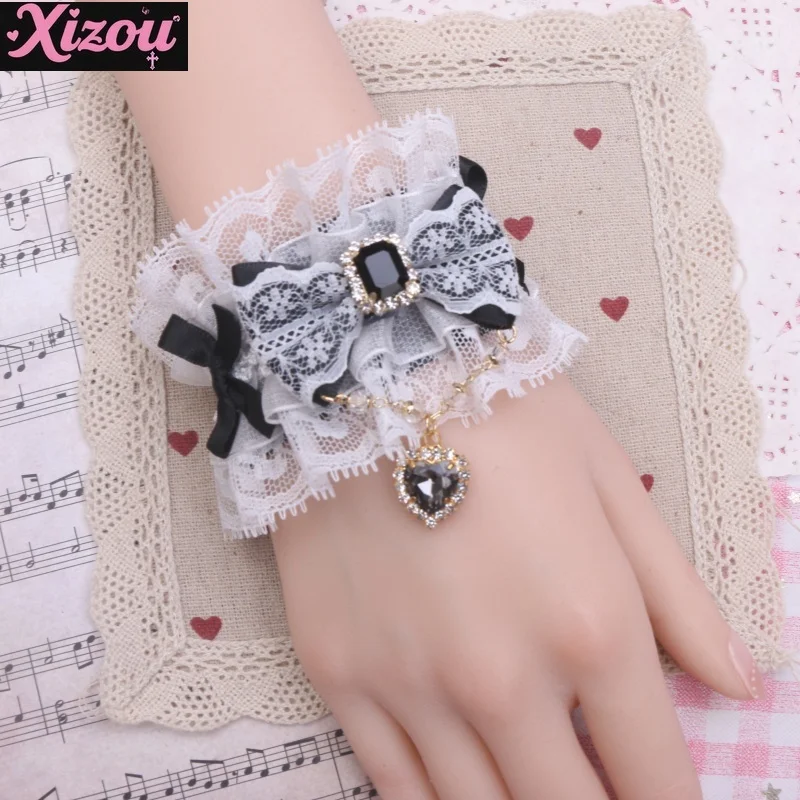 Accessori lolita da donna con fiocco in pizzo dolce e carino fatto a mano giapponese con strass, ciondolo d'amore, braccialetto morbido per ragazza, manica a mano