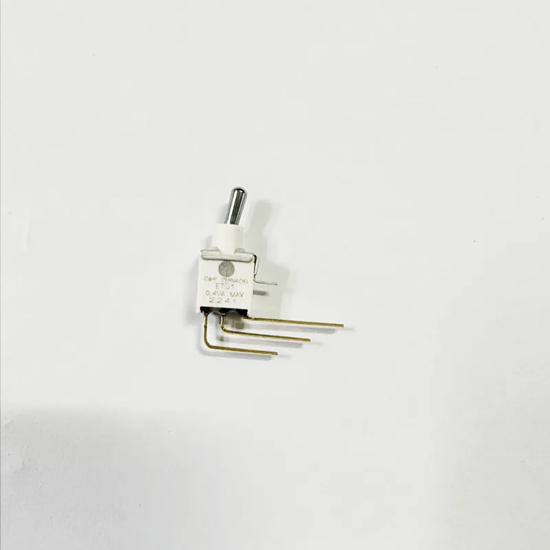 1PCS ET01MD1AVBE 20V 400mA Toggle Switches ON-ON SPDT R/A PCB