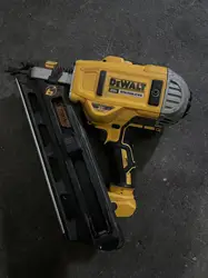 Dewalt DCN692N 18V XR Brushless Type 3 Cordless Framing Nailer (Body Only),USED,SECOND HAND