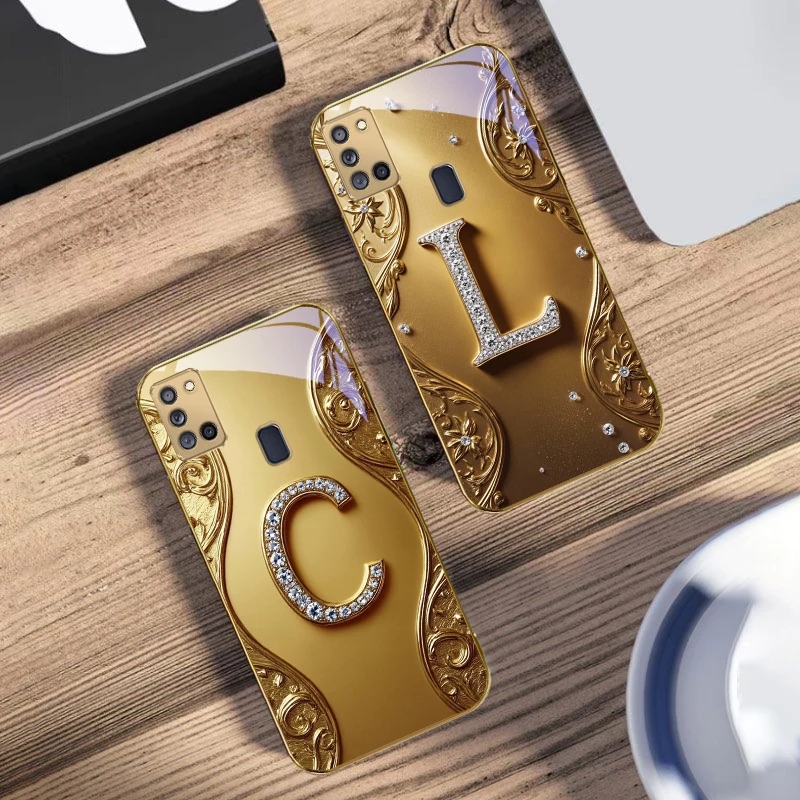 Diamantbesetzte Handyhülle mit "K" für Samsung A31, A32, A33, A34, 35, 14, A15, 13, 16, 25, 26, 50, 52, 53, 54, 55, 56, 70, 71, 72, 73 - Goldene Glashülle