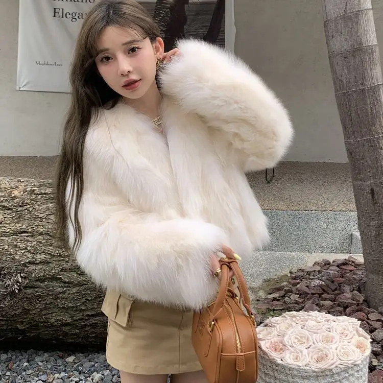 

2026 зимние новые женские укороченные пальто из искусственного лисьего меха, модные толстые теплые пальто с длинными рукавами, роскошная верхняя одежда, пушистая куртка, топы