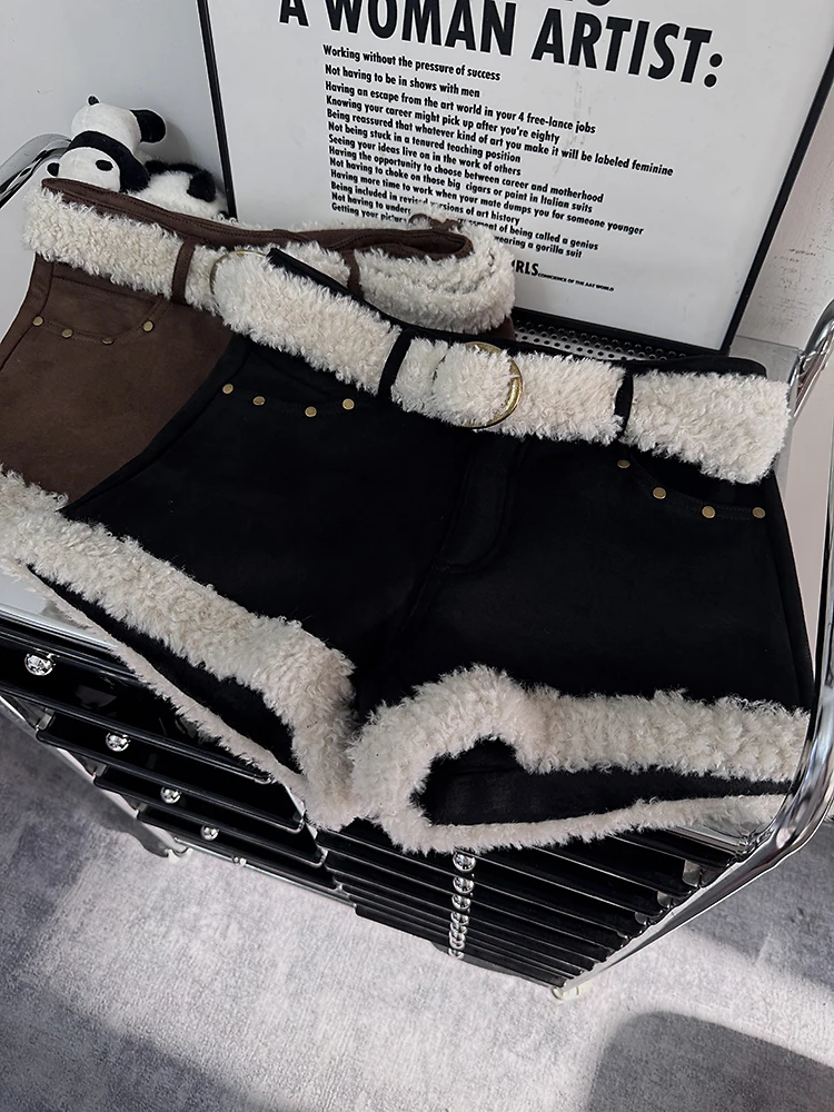 

Sexy Retro Low Waist Patchwork Fur orts Trendy Butt Covering Hot Pants for Girls And Students High Waist Flared Leggings