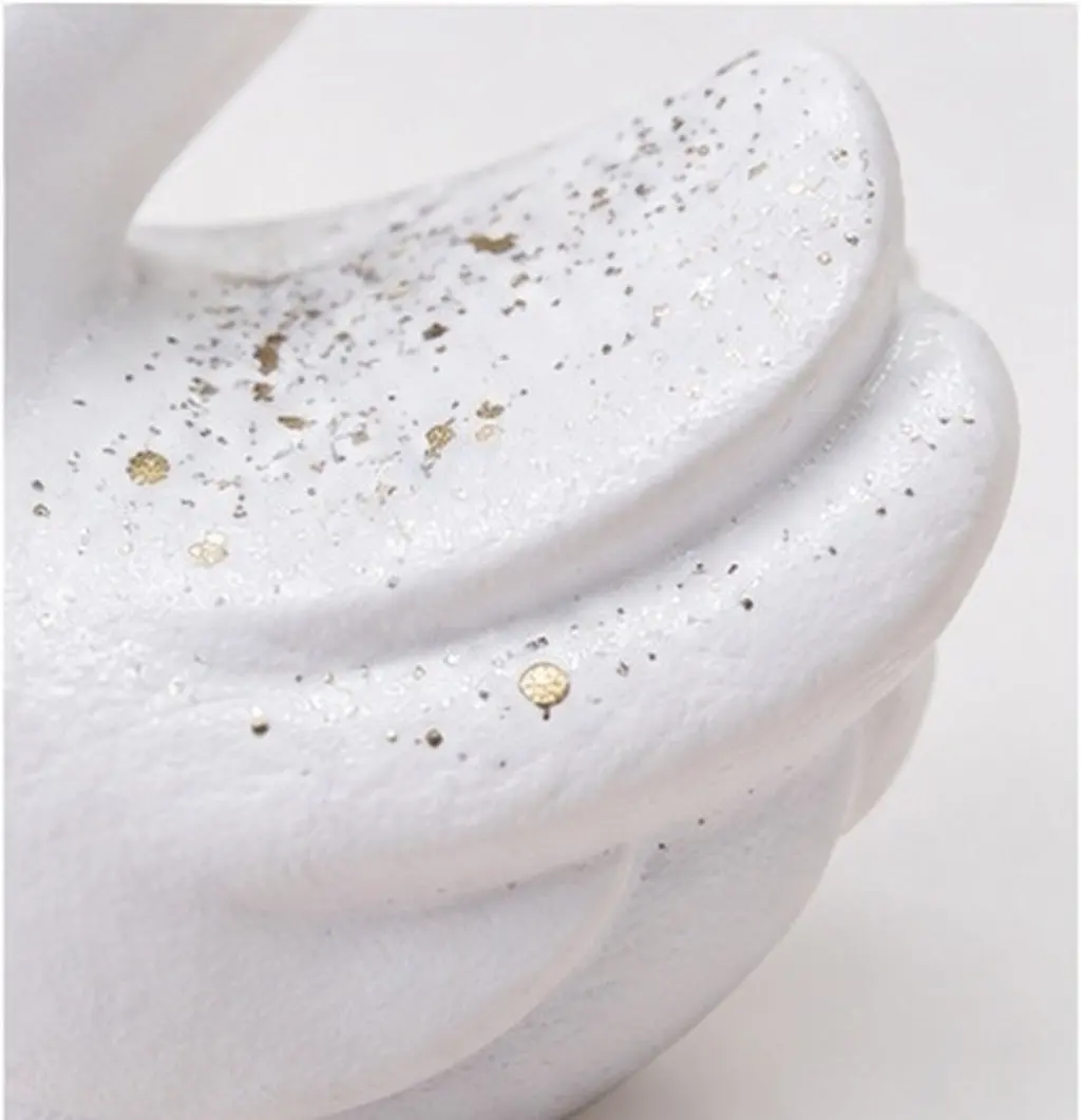 1Pair Elegant Swan Resin Decoration Vivid Sculpture Safe Gentle Material Home Kid Room Desktop Car Cake Decor Romantic Gift