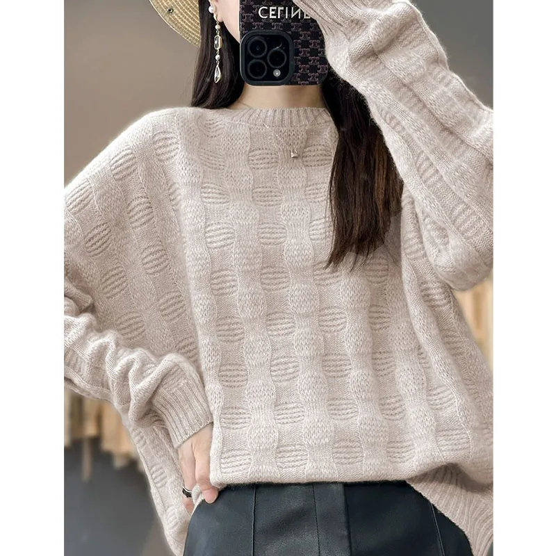 Autumn and Winter Fashion Korean Version Lazy Style Retro Round Neck Sweater Loose and Versatile Temperament Women\'s Knitted Top